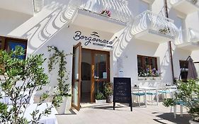 Borgomare Camere e Colazioni